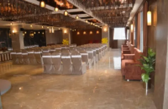 Hotel Sweettime Restaurant and Banquet 默黑薩納酒店