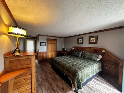 Three Bear Lodge Hotels in Jamestown