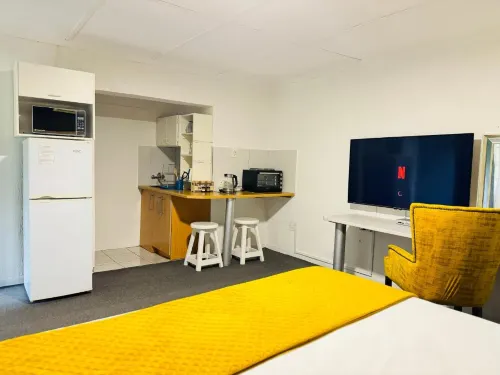 Busa House Self-Catering Unit Hotels in White River