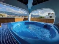 Hotel Alcaravan Medellín メデジンのホテル