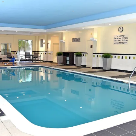 Fairfield Inn & Suites Hartford Airport