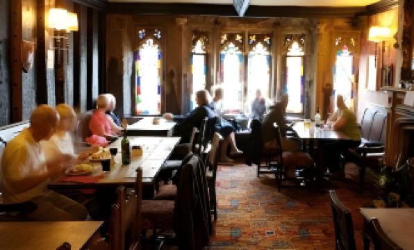 George & Pilgrims Hotel