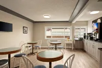 Travelodge by Wyndham Calgary South - sarapan