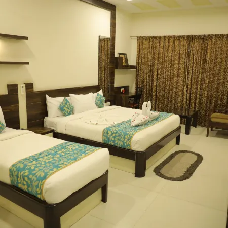 Hotel Shashinag Residency