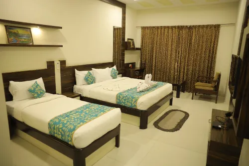 Hotel Shashinag Residency