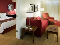 Residence Inn Springdale Отели в г. Джонсон