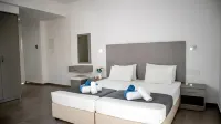 Windmills Hotel Apartments - balcony