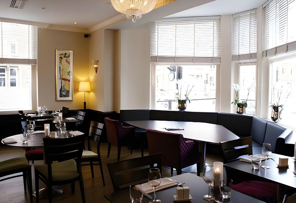 5. 더 알프레드 호..