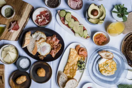 Casa Alberola Alicante, Curio Collection by Hilton Отели в г. L'Alacanti