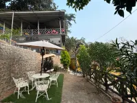 Inscape Eco Village Morni Hills附近的飯店