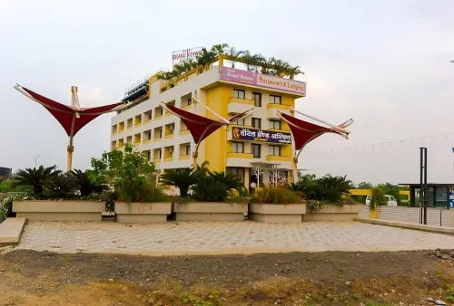 Hotel Grand Ashwin Executive Hotels in Malunje