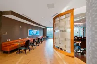 SpringHill Suites Bellingham - breakfast