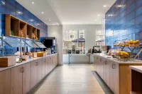 SpringHill Suites Amelia Island - breakfast