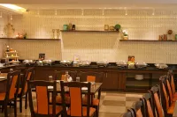 Grand Continent - Bangalore International Airport - Desayuno