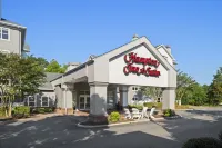 Hampton Inn & Suites Newport News-Airport (Oyster Point Area) Hôtels à : Newport News