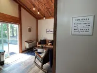 Private Retreat on 21 Acres Close to  Spirit of the Suwannee Hotels in Suwannee County