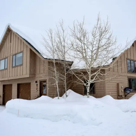 Ski In/Ski out - Great Location in Big Sky Mountain Village