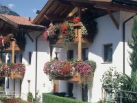 App. LENA - Erlenbach House in Schenna near Merano Hotels in Schenna