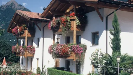 App. LENA - Erlenbach House in Schenna near Merano