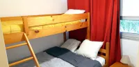 T2, Ground Floor, Terrace, 5 mn walk from the beach and shops, sheets included