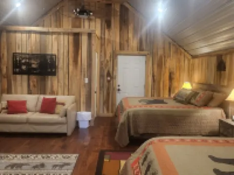 Country Cottage Hotels in Athens