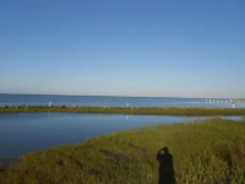 Quiet 3 bedroom, 2 Bath Home located within 1/2 mile of ferry to Cape Lookout