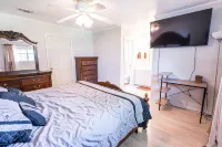 4 bedrooms big house in a great location