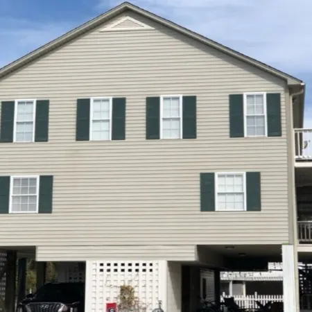 2 Family House Steps from Beach; 2 Master Bedrooms; Beach and Bike Equipment too