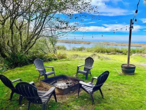 Shore Acres Ocean View Cabin and Retreat Space Hotels in McKinleyville