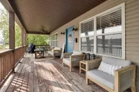 "Exclusive" River Cabin on Stilts Hotels in Pike County