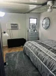Cozy cottage at Sunseekers Resort. Pool, pets,pickleball,close to everything! Hotels near Publix Super Market at Eagle Landing