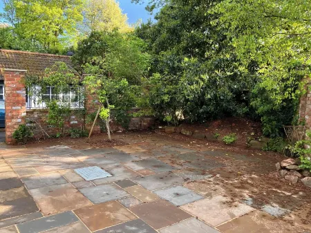 Boutique, 4 bedroom detached house