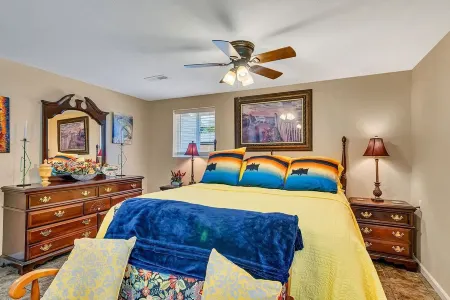 Fishing Haven with Boat Launch and 20 minutes from downtown.