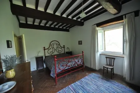 beautiful tuscan villa with pool, ideal for groups