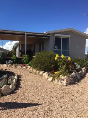 Great ocean views from spacious entertaining deck Hotels near Head of Bight