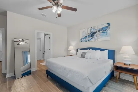 Modern 3 Bed/2 Bath in Haughton Отели в г. Хотон