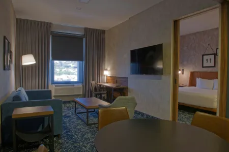 Four Points by Sheraton Distrito Uno Chihuahua Отели в г. Чиуауа