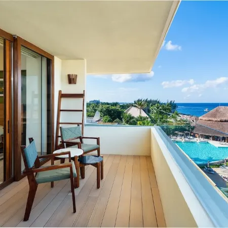 InterContinental Hotels PRESIDENTE COZUMEL RESORT SPA by IHG
