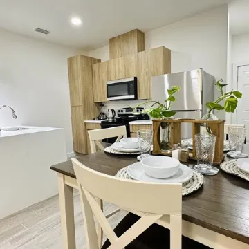 NEW Mcallen Apartament Отели в г. Фарр