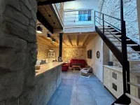Loft Atypique AU Cœur DE LA Provence Hotels in Carpentras