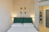 new apt with private garden, all comforts, WI-Fi & AC, in Salento's hearth