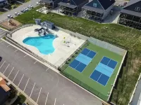 Lake/Mountain Views! Summer Specials! Pools,HotTub,Firepit,Shuffleboard,Arcade