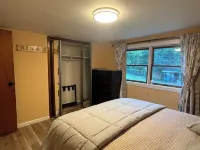 ‘The Gathering Place’ 3-Bedrm House. Between Kingston and Saugerties. Hotels in Ulster