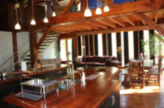 Spacious Rush Lake Home -Spacious, 2 Docks/1 Lift