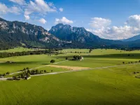 Vacation Apartment with a View of the Mountains and Neuschwanstein Castle