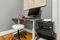 {Cheryl's Blackstone Retreat} A quiet place with ultimate convenience to explore