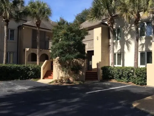 PANORAMIC GOLF LAGOON VIEW,WALK TO BEACH, BEACH LOCKER,GAS GRILLS,LOVELY POOL