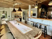 Luxury Lake Rabun Cabin - restored lakefront w/ stunning views fr/every room! 탈룰라 고르게 주립공원 주변 호텔