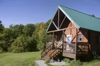 Mountain Queen Log Cabin Hotel dekat Tompkins Cortland Community College