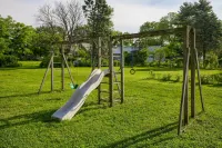 The Willow Street Cottage / Close to Willow Valley / 2 Bed / 1 Bath Hotels in Pequea Township